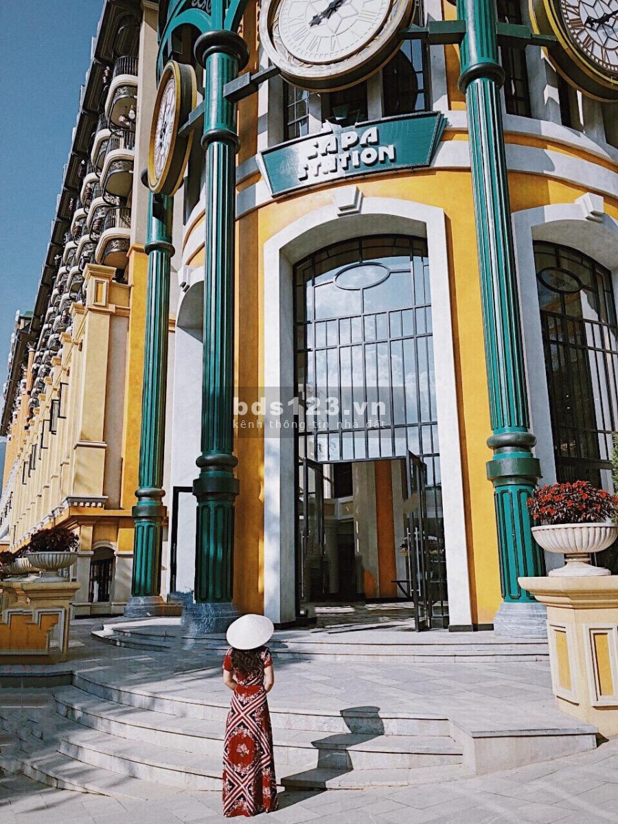Bán lô đất du lịch dt 2000m2, xây dựng gần 1300m, sổ đỏ 600m, giá rẻ, view toàn cảnh
