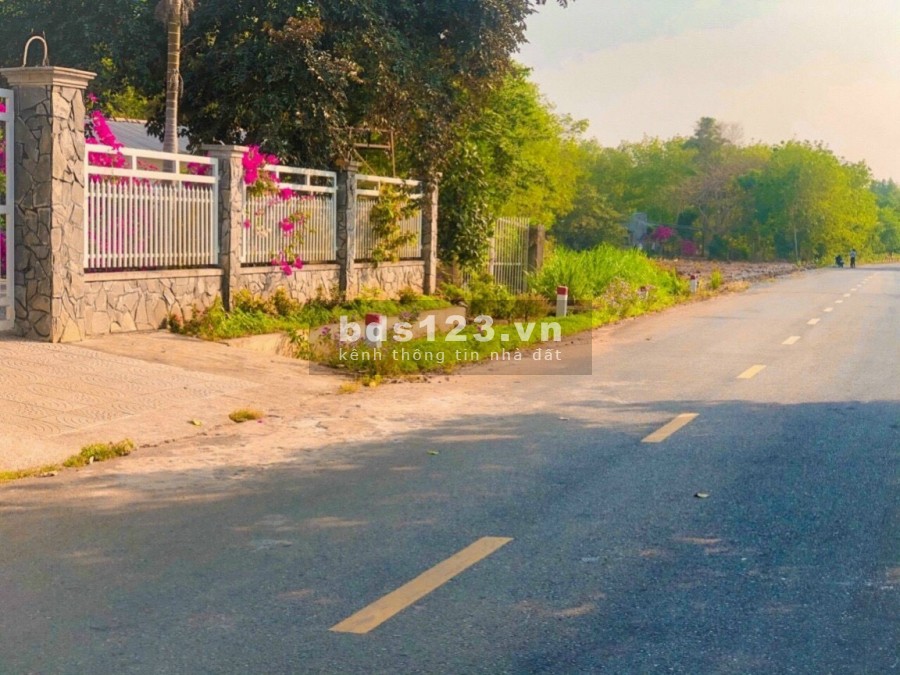 Bán đất 2 mặt tiền đường tập đoàn 7 full thổ cư, giá bán 9 triệu/m2, xây tự do