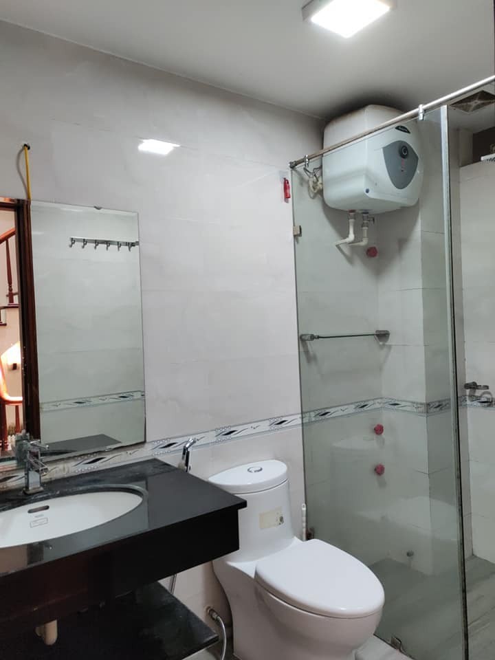 Bán nhà phố Láng Đống Đa gần ĐH Ngân Hàng Thủy Lợi Công Đoàn 50m 5T siêu đẹp ở ngay 5 tỷ