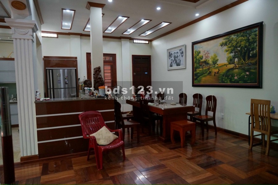 Bán biệt thự khu Đông Nam Cường, dt 216m2, mt 12m, 3.5 tầng, sân vườn, nhà cực đẹp