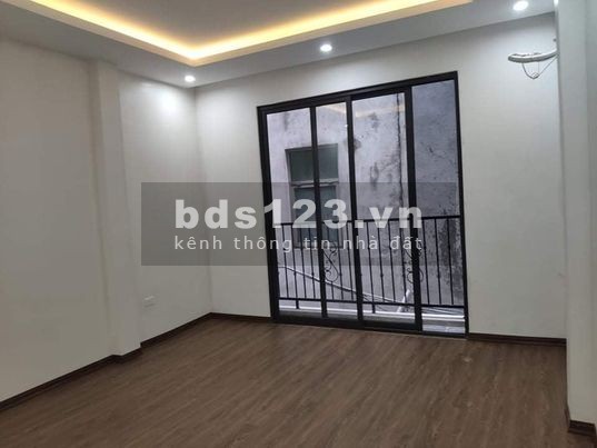 Bán nhà giá tốt gia chủ thoải mái giá bán 8 tỷ, sổ sẵn có thương lượng, dt 70m2
