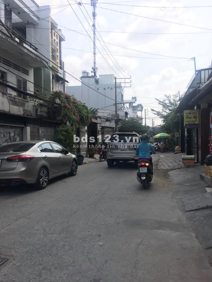 Bán nhà Lê Văn Quới Quận Bình Tân, hẻm 6m, giá bán 3.75 tỷ, lh 0772695942