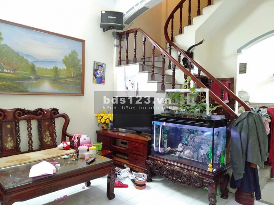 Bán nhà Nguyễn Trãi lô góc 3 mặt thoáng, gần phố 4 tầng, dt 53m2 giá 5 tỷ 5