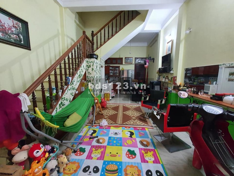 Bán nhà nguyên căn Xuân La phân lô. Vip phân lô quân đội ô tô tránh, thoáng trước sau giá 7 tỷ