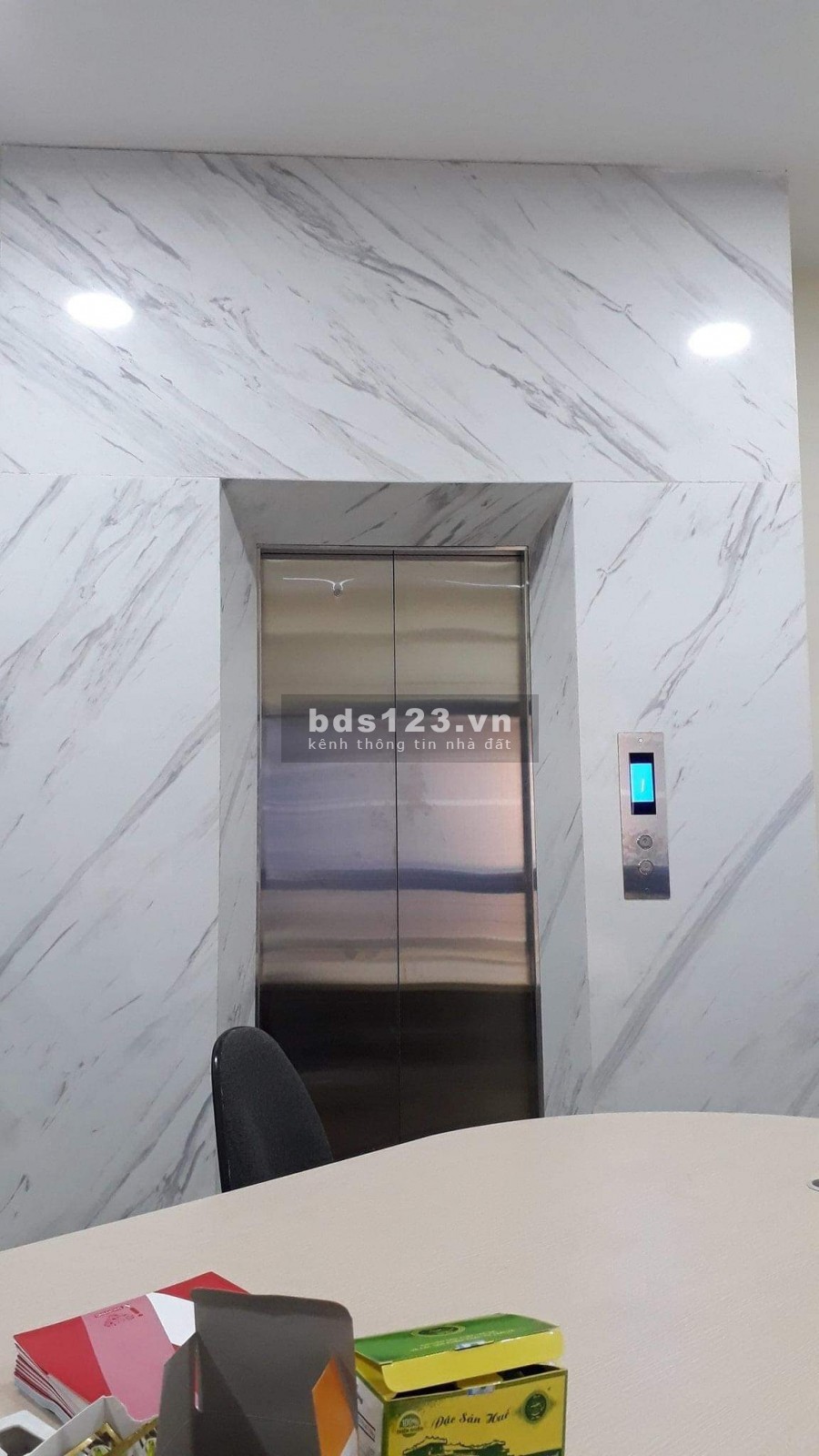 Bán nhà Chính Kinh, Thanh Xuân, dt 50m2, mt 5m, đúc kiên cố 6 tầng, giá rẻ kinh doanh tốt