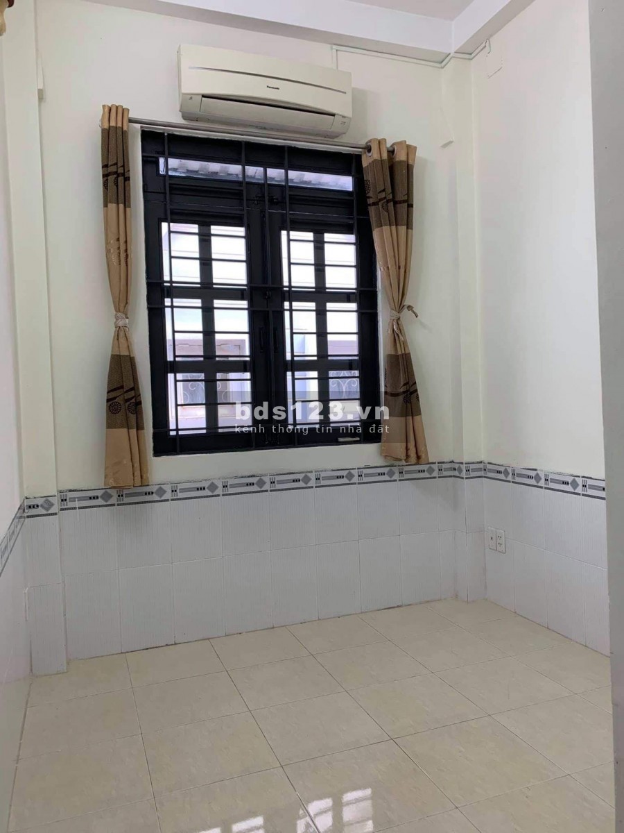 Bán nhà mới đường Cô Giang Quận Phú Nhuận, dt 17m2, đúc 2 tầng, giá 2.5 tỷ