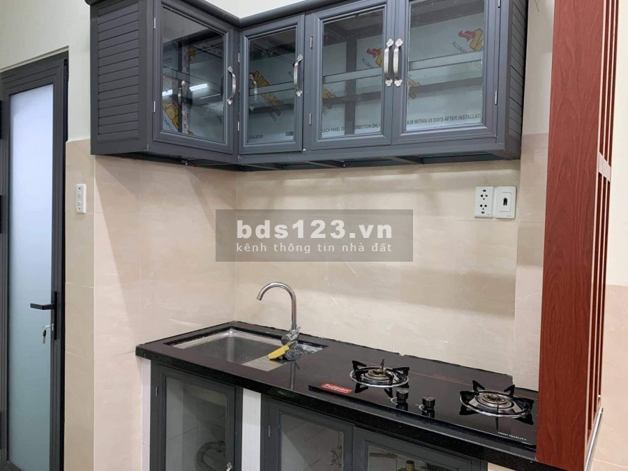 Bán nhà mới đường Cô Giang Quận Phú Nhuận, dt 17m2, đúc 2 tầng, giá 2.5 tỷ