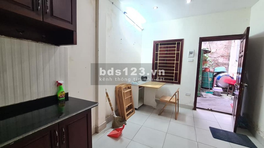 Nhà nguyên căn Mai Hắc Đế 3 bước ra Vincom Bà Triệu 20m2, giá nhỉnh 1 tỷ, sổ chính chủ