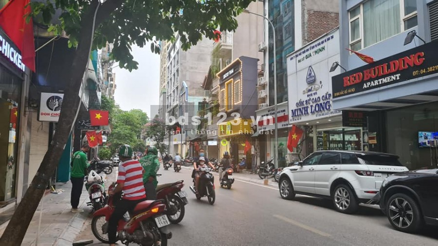 Nhà nguyên căn Mai Hắc Đế 3 bước ra Vincom Bà Triệu 20m2, giá nhỉnh 1 tỷ, sổ chính chủ