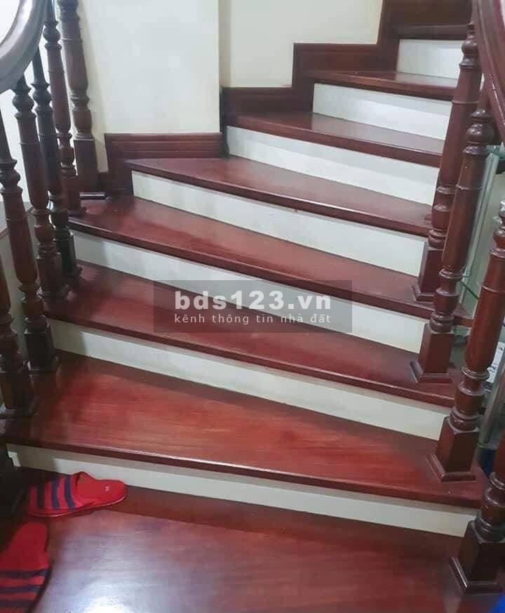 Nhà phố Lê Hồng Phong Ông Ích Khiêm, 52m2 *4Tầng, gần Lăng Bác, ngõ thông, 2 mặt ngõ, giá 7,75 tỷ