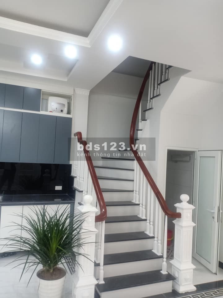 Khu VIP, Vũ Xuân Thiều, diện tích 110m2 mt 5m 5 tầng Sài Đồng, Quận Long Biên