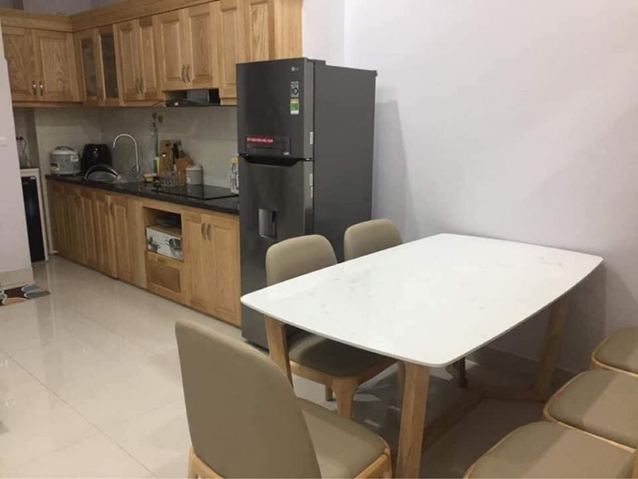Bán nhà Nguyễn Hoàng đúc 5 tầng giá bán 3.4 tỷ, ngõ thông- 20m ô tô tránh