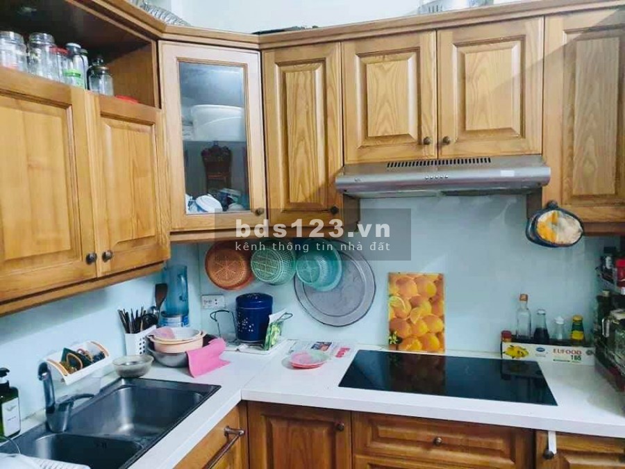 Nhà phố Lê Hồng Phong Ông Ích Khiêm, 52m2 *4Tầng, gần Lăng Bác, ngõ thông, 2 mặt ngõ, giá 7,75 tỷ