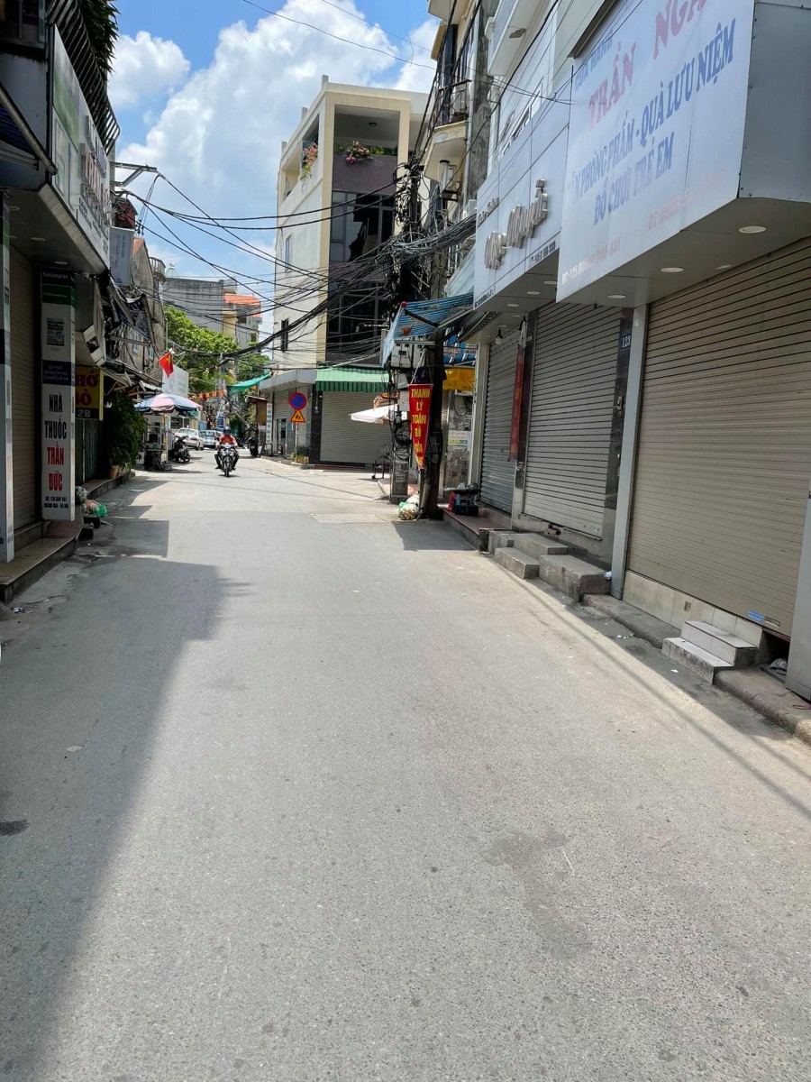 Bán nhà Tập thể đường Giáp Bát diện tích sổ 33m2 giá bán 1,1 tỷ, lh 0914682909
