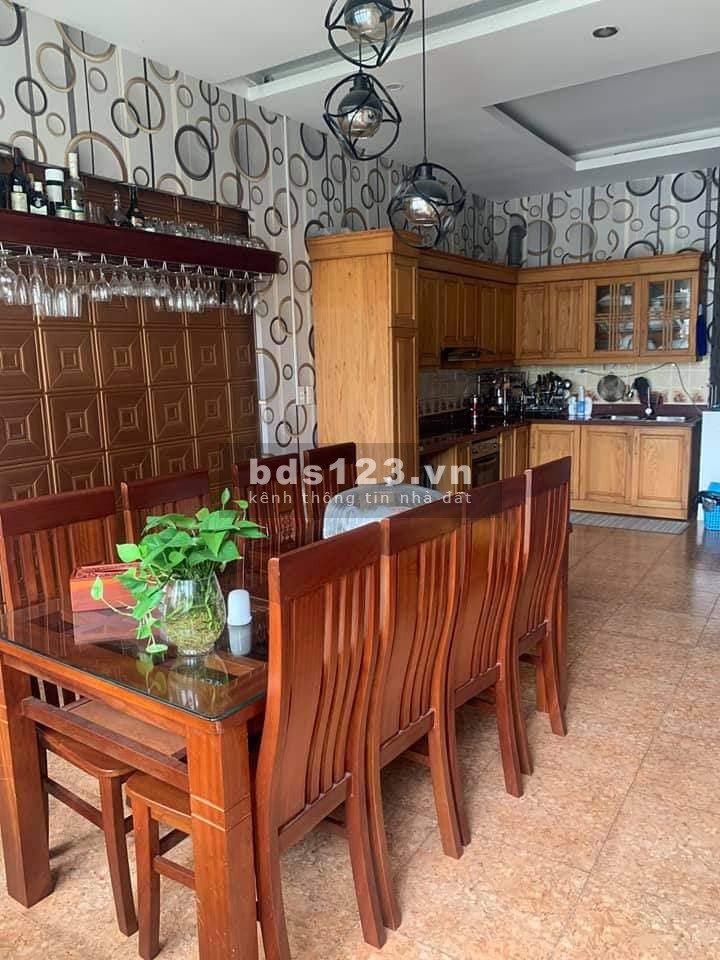 Chính chủ, nhà ngõ ô tô cách đường Láng 100m, giá bán nhỉnh 4 tỷ