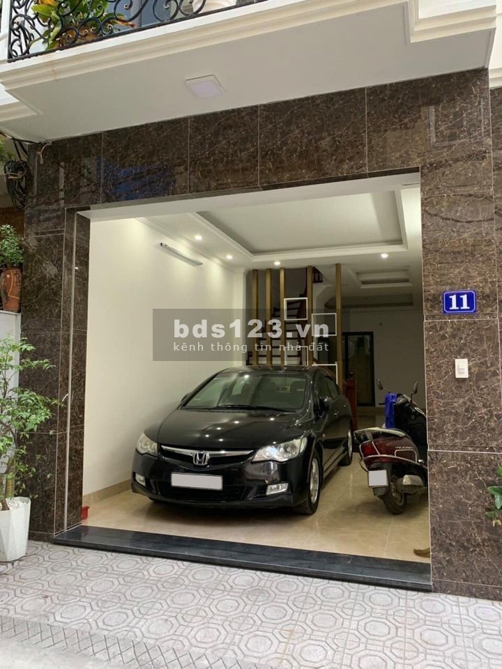 Bán nhà Hồng Tiến nhà nguyên căn mới Gara 7 chỗ tặng nội thất 700 triệu, giá 4.2 tỷ