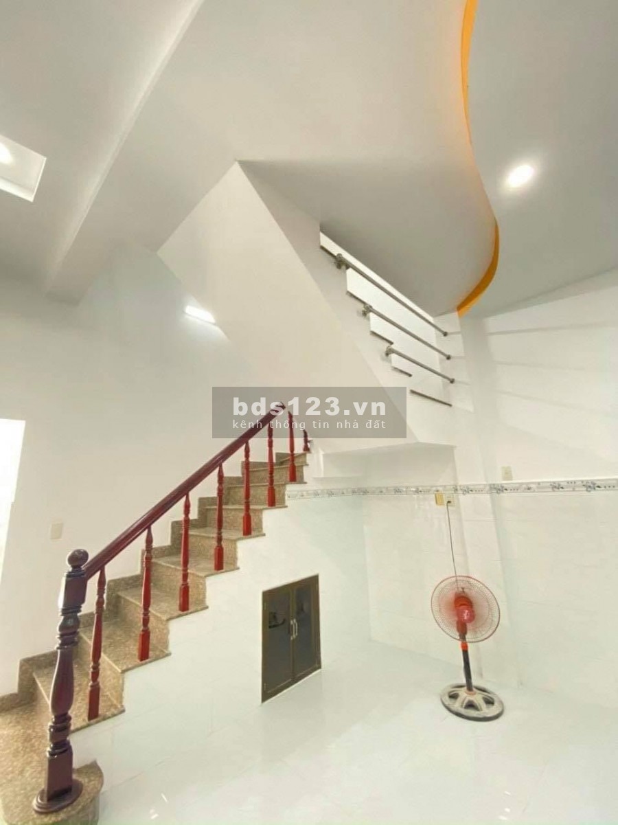 Bán nhà đường Mai Xuân Thưởng quận Bình Thạnh 62m2 giá chỉ 5tỷ680