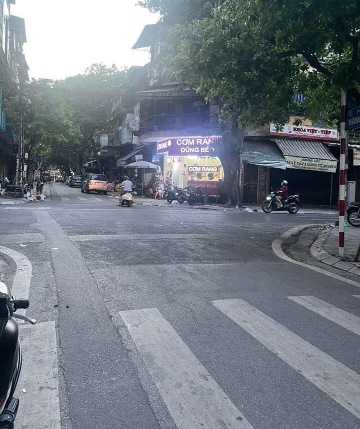 Mặt phố Hàng Cá 50m trung tâm Phố cổ đẳng cấp Đại gia, liên hệ 0975648579