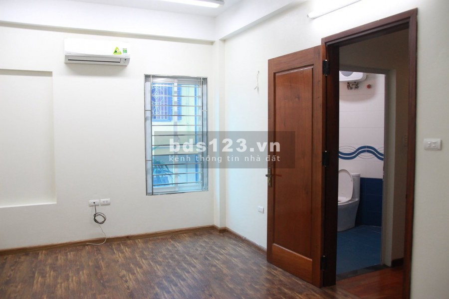 Bán nhà Nguyễn Chí Thanh Ô tô đỗ cửa, trung tâm Đống Đa, giá bán 5.6 tỷ