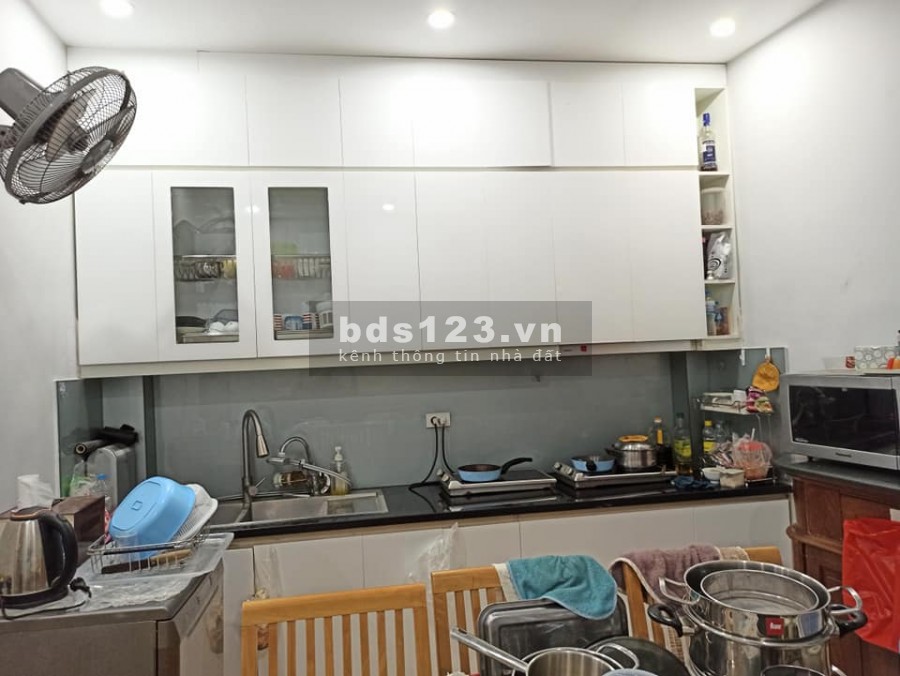 Bán nhà Bồ Đề, Ô tô tránh, Kinh doanh nhỏ, ngõ thông, dt 40m2, giá 6.2 tỷ
