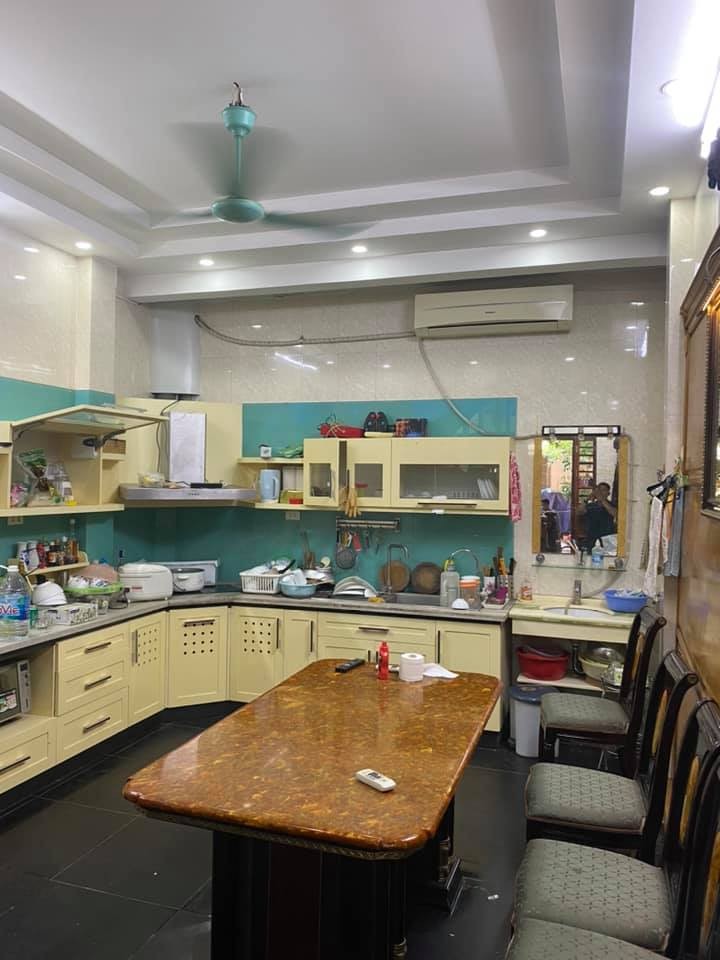 Bán Gấp Nhà Phố Hoàng Cầu, Đống Đa, Ngõ 3 Gác, Dt 55m2, Mt 4.4m, Giá 7 Tỷ 5