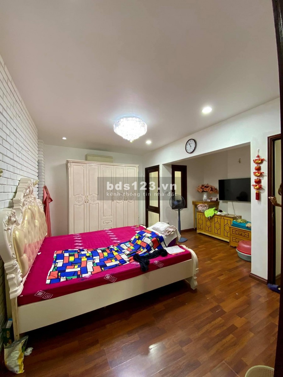 Bán nhà 6 tầng, dt 45m2, sát phố Xã Đàn nhà đẹp ở ngay ngõ nông thoáng nhỉnh 3 tỷ