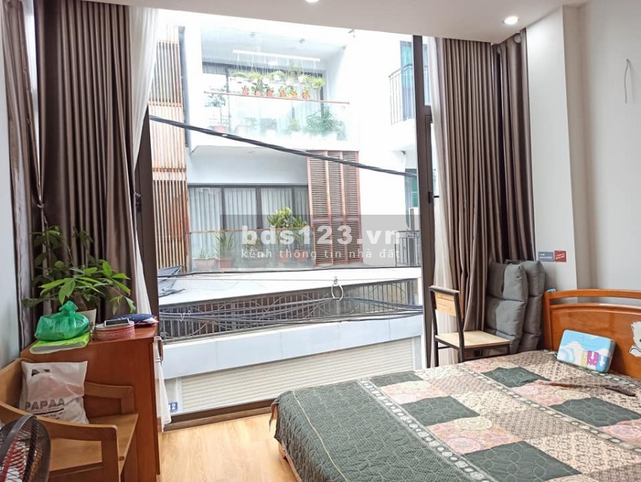Bán nhà Bồ Đề, Ô tô tránh, Kinh doanh nhỏ, ngõ thông, dt 40m2, giá 6.2 tỷ