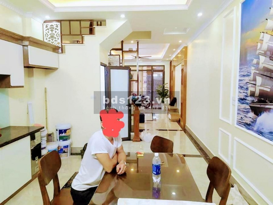 Bán nhà phố Yên Lạc ô tô đỗ cửa, trung tâm Hai Bà Trưng, sổ đỏ chính chủ