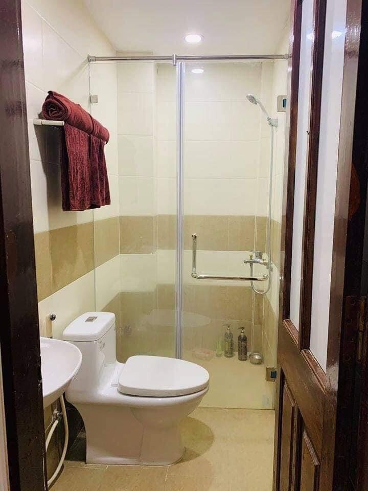 Giá 7,5 tỷ có nhà mặt phố Trần Đăng Ninh Hà Đông Hà Nội dt 50m2, 4 tầng kinh doanh ngập tràn