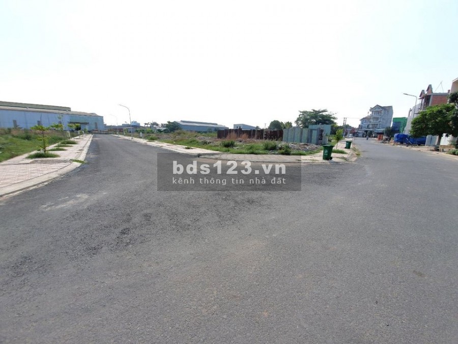 Đất Nền 100m2. Gần Chợ, Trường Học, MT Buôn Bán. Giáo xứ Ngũ Phúc, Biên Hòa