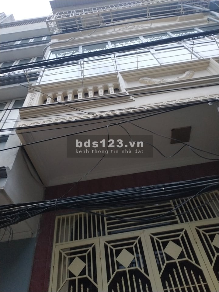 Bán nhà nguyên căn cao tầng tại Mỹ Đình, ngõ rộng, diện tích 40m2, giá bán 2.8 tỷ