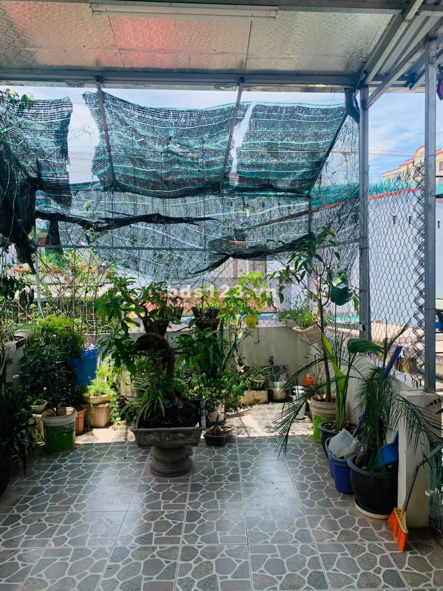 Bấn nhà Tôn Đức Thắng, ngõ ô tô cực thoáng, dt 30m2, 5 tầng, giá bán 2.7 tỷ