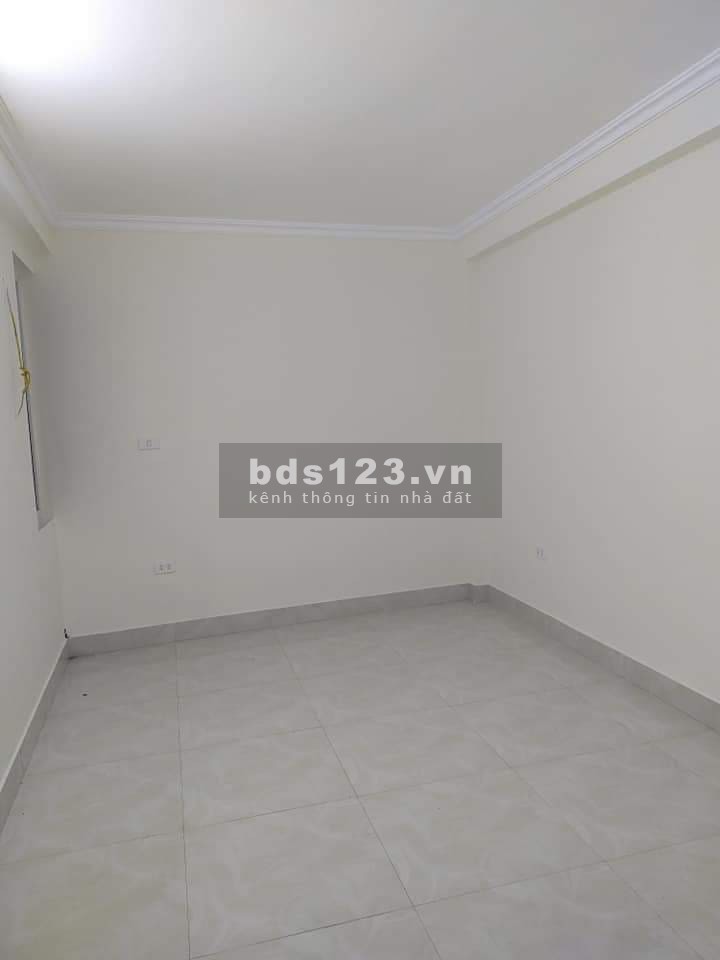 Bán nhà phố Ngụy Như Kon Tum, Khuất Duy Tiến, Quận Thanh Xuân, dt 30m2, giá 3.2 tỷ.