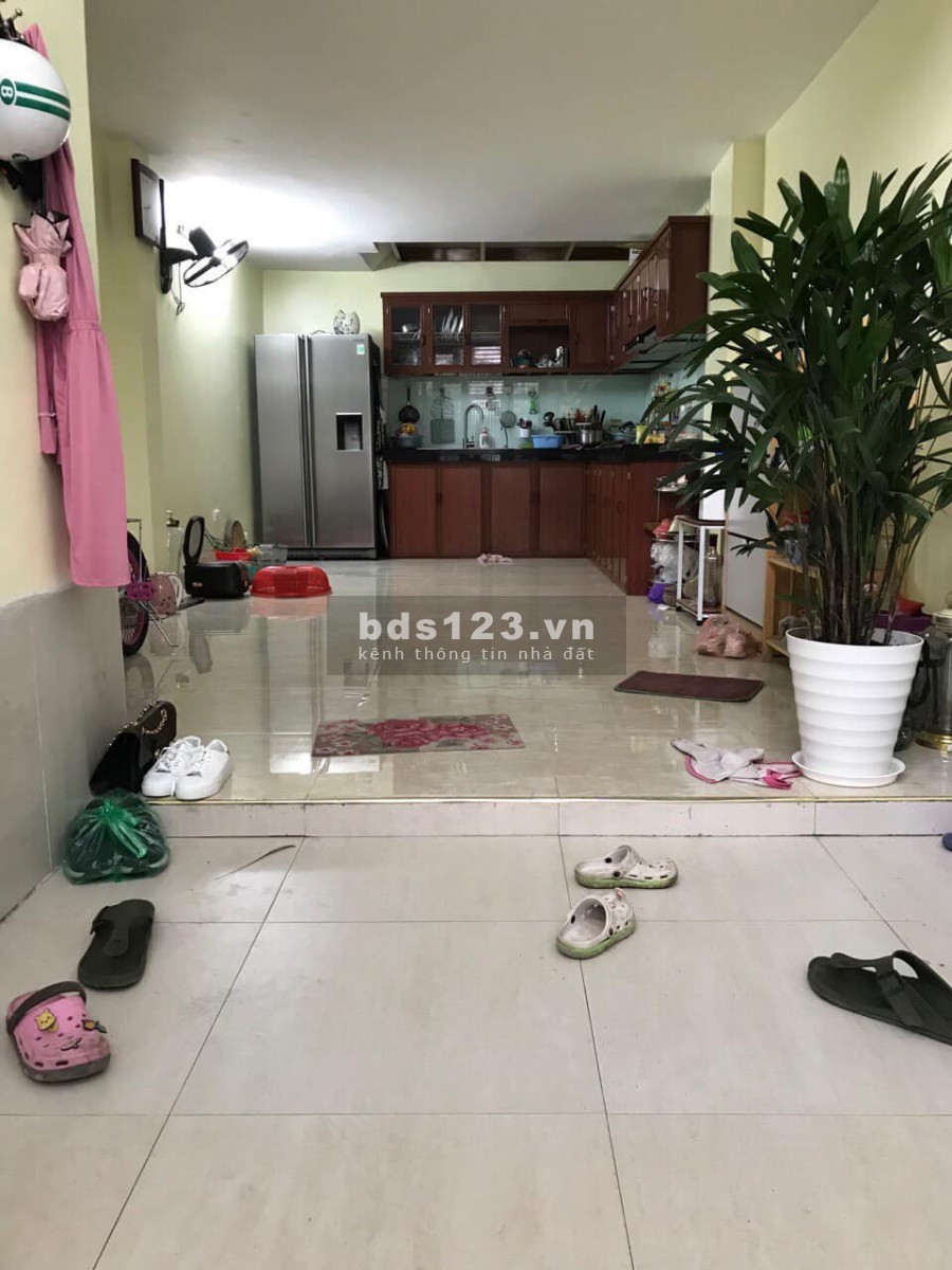 Bán nhà nguyên căn phố Viên, dt 35m2, 5 tầng đúc, giá 3 tỷ, tặng full nội thất nhập khấu