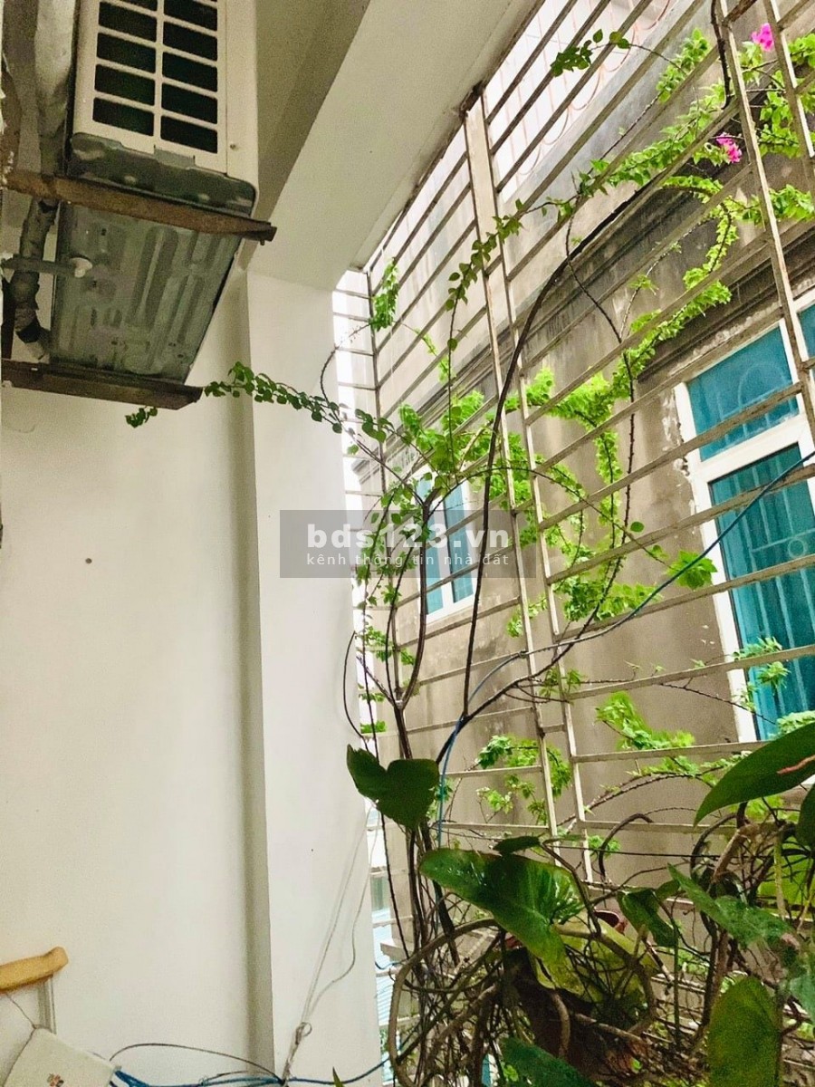 Bán nhà Phạm Hùng Lô Góc 2 mặt tiền ô tô đỗ cửa dt 40m2, 4 tầng, mt 5.1m, giá 3.65 tỷ