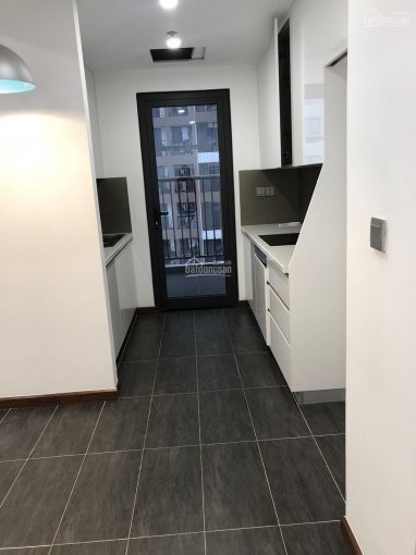 Tôi cần bán gấp CH 6th Element, 87.4m2, 2PN, 2WC, tầng 18 ban công hướng Nam view thành phố cực đẹp