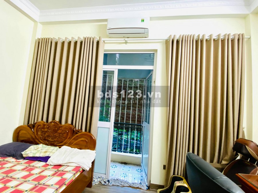 Bán nhà phố Quan Nhân, Thanh Xuân, lô góc, gần ô tô dt 60m2, giá 6.8 tỷ, lh 0962602255.