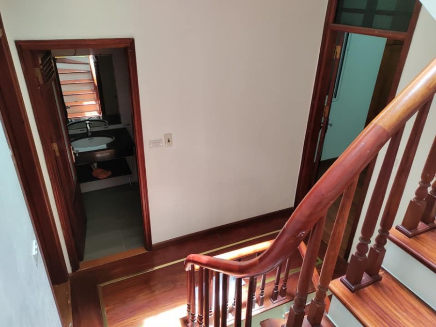 Bán nhà phố Láng Đống Đa gần ĐH Ngân Hàng Thủy Lợi Công Đoàn 50m 5T siêu đẹp ở ngay 5 tỷ