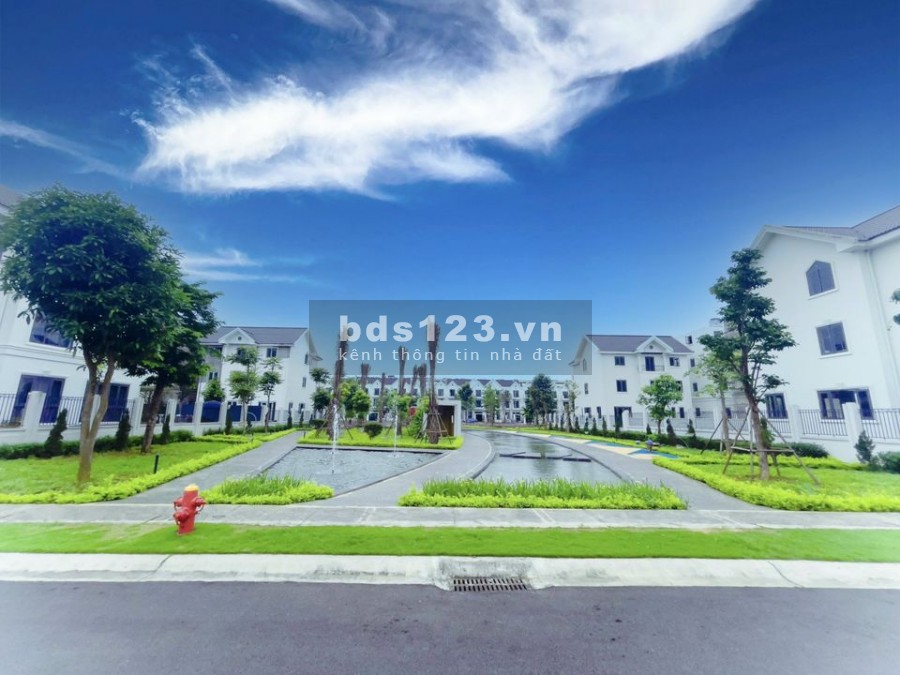 Cần bán căn biêt thự nhà vườn để làm việc riêng, giá bán 27 triệu/m2