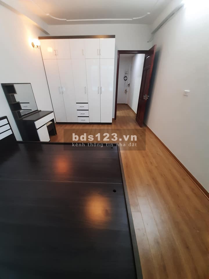 Bán nhà Bà Triệu Hà Đông, Đẹp Tuyệt, Gíá bán rẻ 2.69 tỷ, an sinh xã hộ tốt, 5 tầng đúc