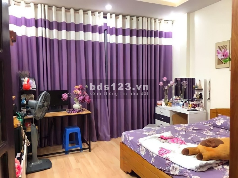 Bán nhà Mỹ Đình ngõ rộng ô tô đỗ cửa diện tích 37m2, 4 tầng, giá 4.25 tỷ