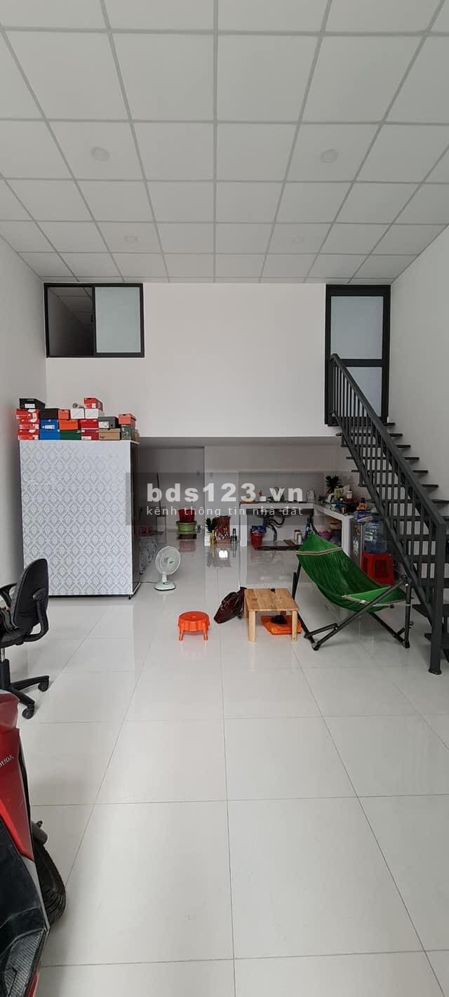 Bán nhà đường Tân Hương, Tân Phú giá rẻ diện tích 78m2 chỉ 56tr/m2