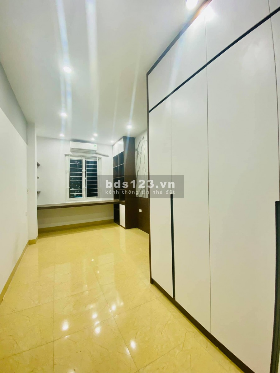 Bán nhà ngõ ba gác nhà đẹp 2 mặt thoáng tặng hết nội thất, 30m ra ô tô tránh