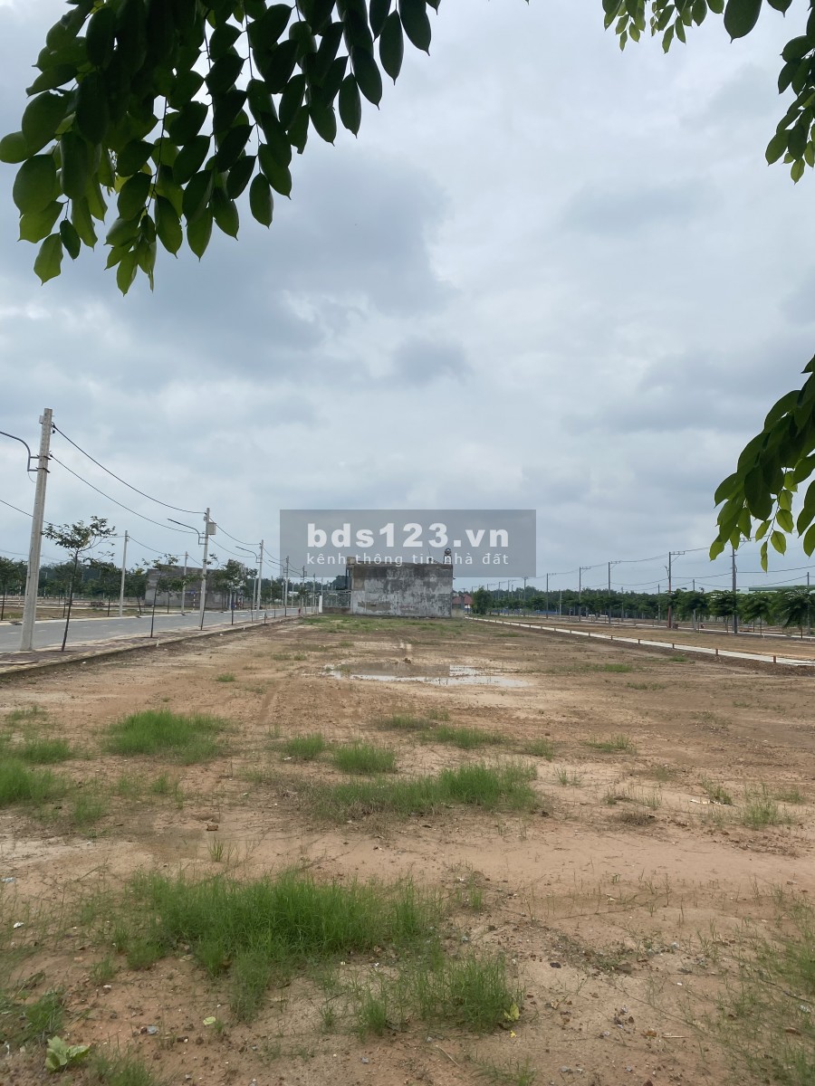 Cần tiền nên bán gấp lô đất để về quê, giá thương lượng chính chủ, lh 0333439962