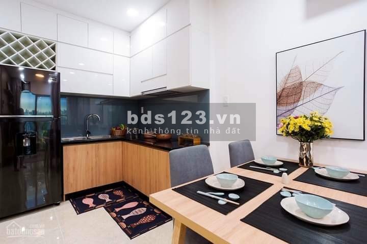 Căn hộ sang trọng, nội thất cao cấp, mang lại sự hài lòng, giá 900 triệu, sổ sẵn