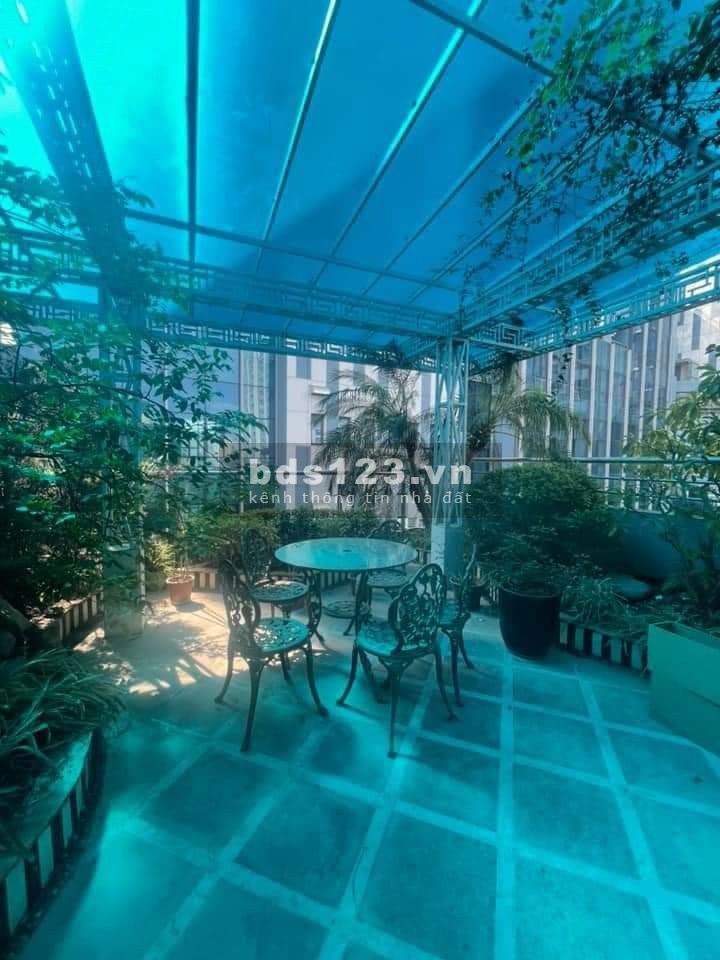 Bán nhà phố Lạc Long Quân, ô tô tránh, kinh doanh, vỉa hè 120m2, sổ đỏ chính chủ
