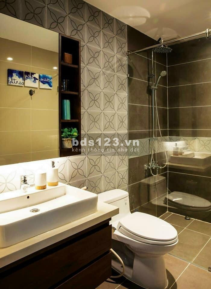 Căn hộ sang trọng, nội thất cao cấp, mang lại sự hài lòng, giá 900 triệu, sổ sẵn