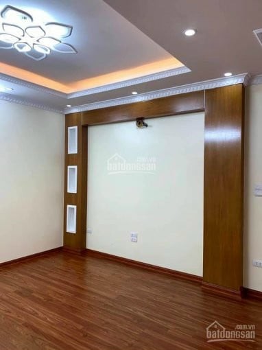 Nhà mới Lâm Du đẹp thoáng trước sau, ngõ thông dt 61m2, 4 tầng, giá 5.8 tỷ, lhcc