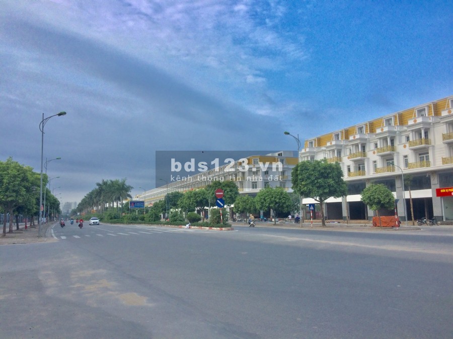Bán nhà, phố Lê Trọng Tấn, Hà Đông, vỉa hè rộng, 8 làn xe, KD đỉnh, 45m2, MT 4,6m, 5 tầng, giá 6,9 tỷ.