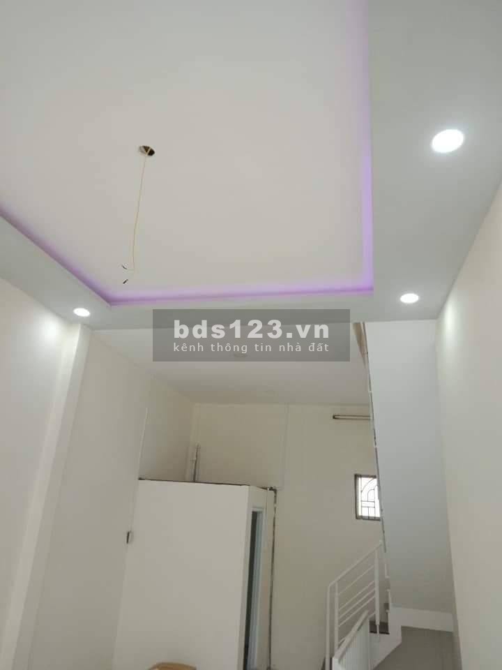Bán nhà đường Trần Văn Quang, P.10, Q.Tân Bình, DT 57m2, 2 tầng, giá 80 triệu/m2